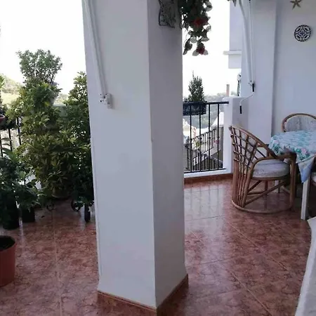 Precioso De Dos Plantas Con Vistas *